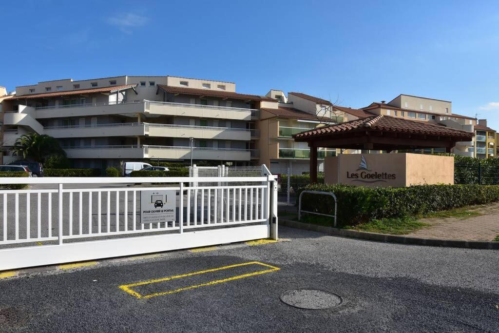 Les Goelettes - Appartement En Rdc Avec Acces Direct A La Plage Saint-Cyprien  Luaran gambar